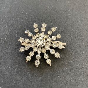 Vintage Clear Starburst Rhinestone Brooch